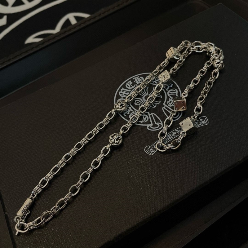 Ch*0me He**ts necklaces